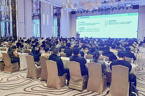 石伏名老中医药专家经验传承系统亮相2025年中医学术会议